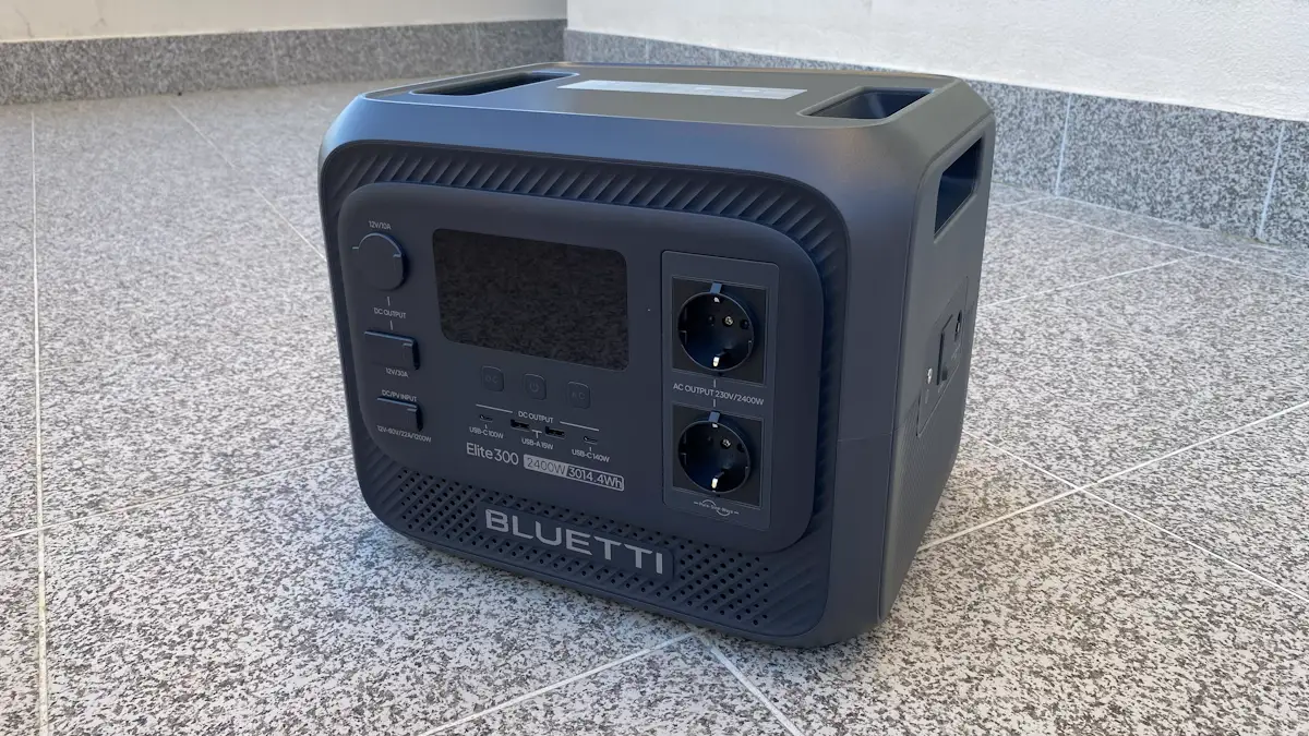 BLUETTI Elite 300 portable power station