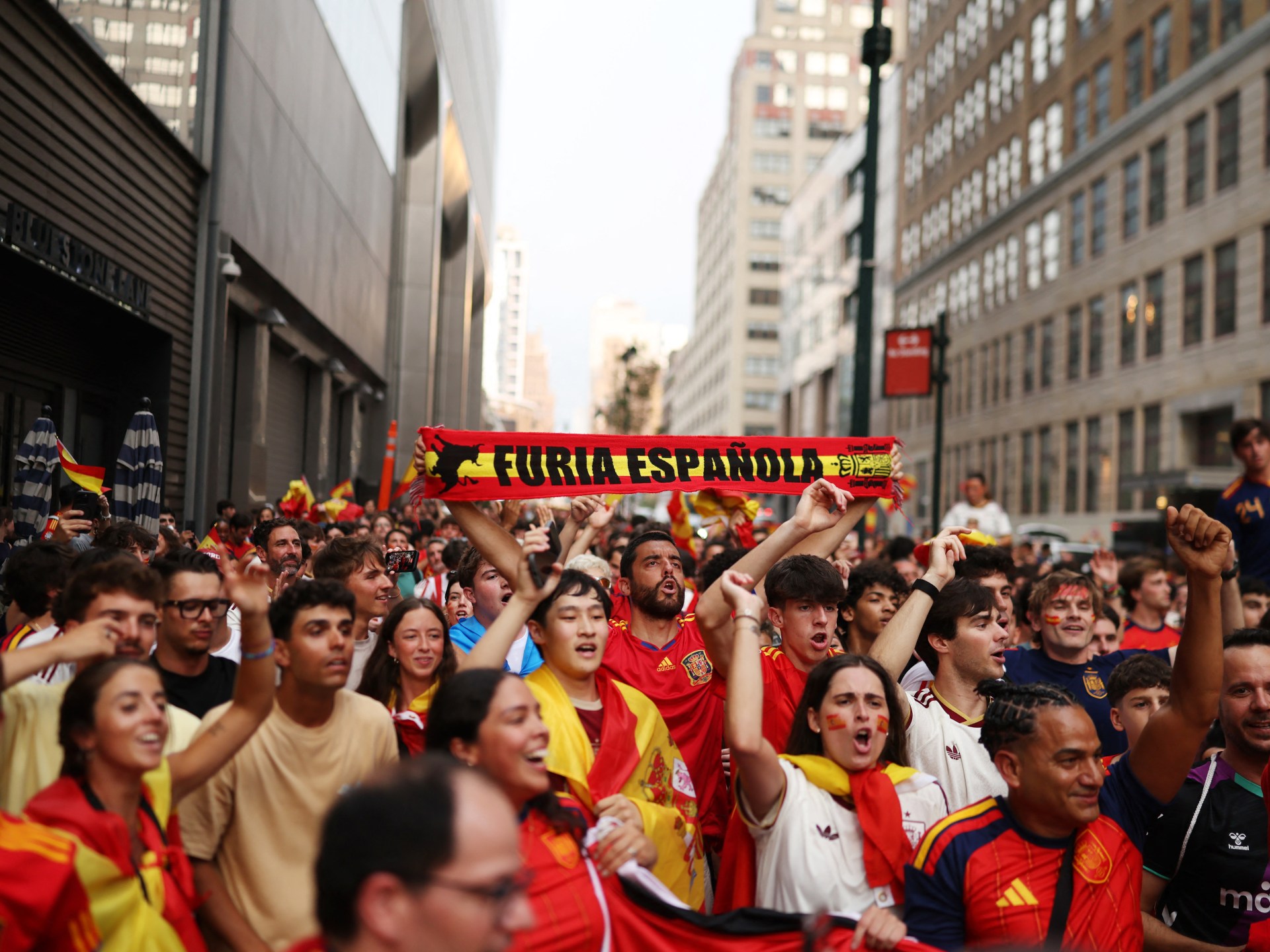 Spain and Argentina fans ahead of the World Cup final