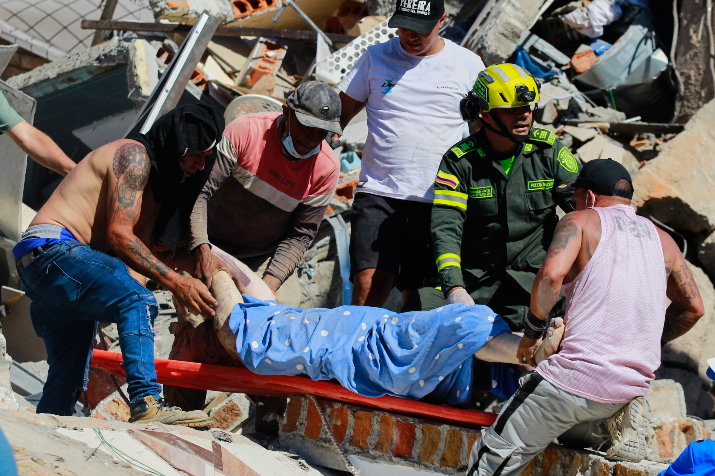 Colombia earthquake rescue efforts