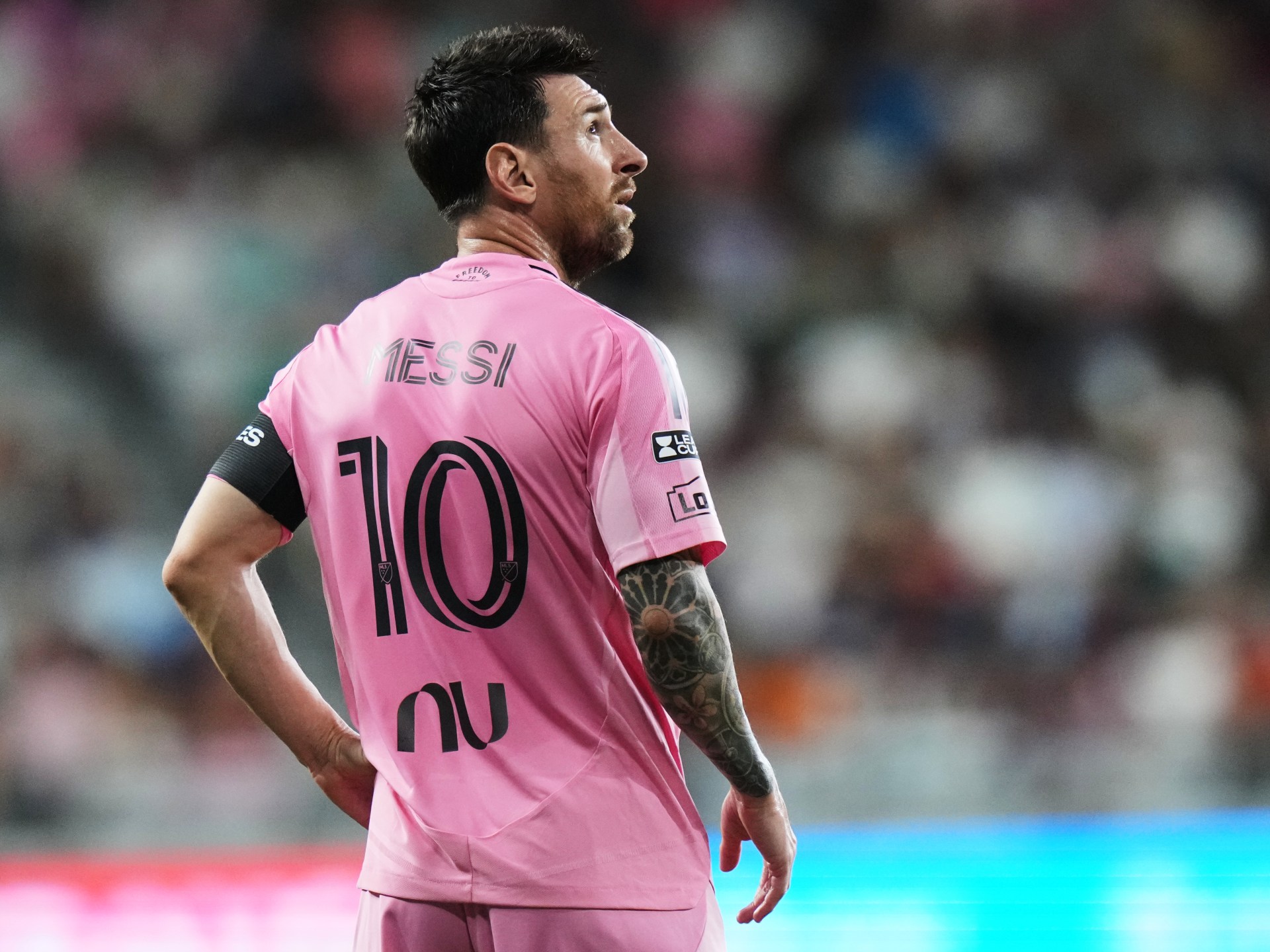 Lionel Messi playing for Inter Miami against Leon in the Leagues Cup