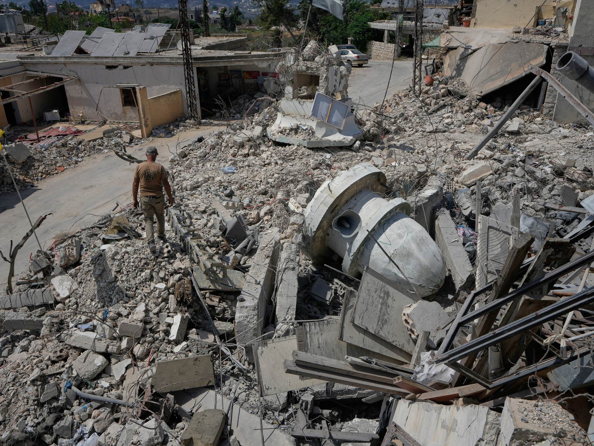 Explosions in southern Lebanese village of Froun