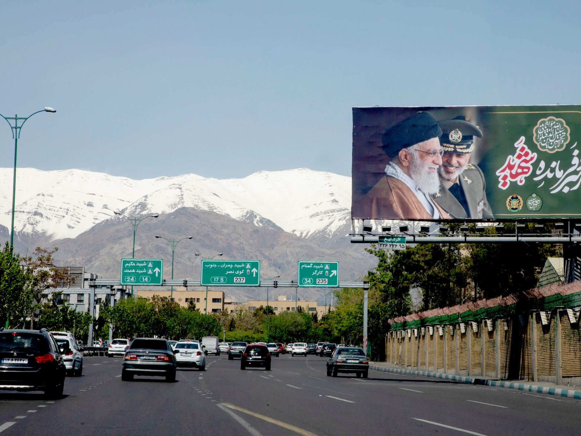 Emergency response to fuel tanker explosion on Iranian highway