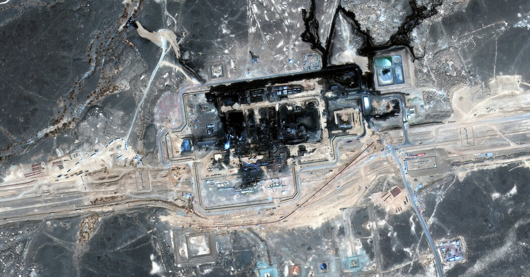 Saudi officials facing pressure amid the widening Gulf conflict