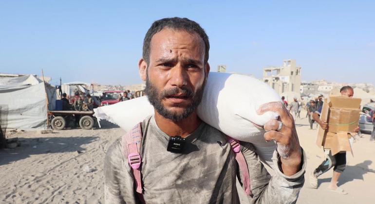 Displaced families in Gaza amid deteriorating ceasefire conditions