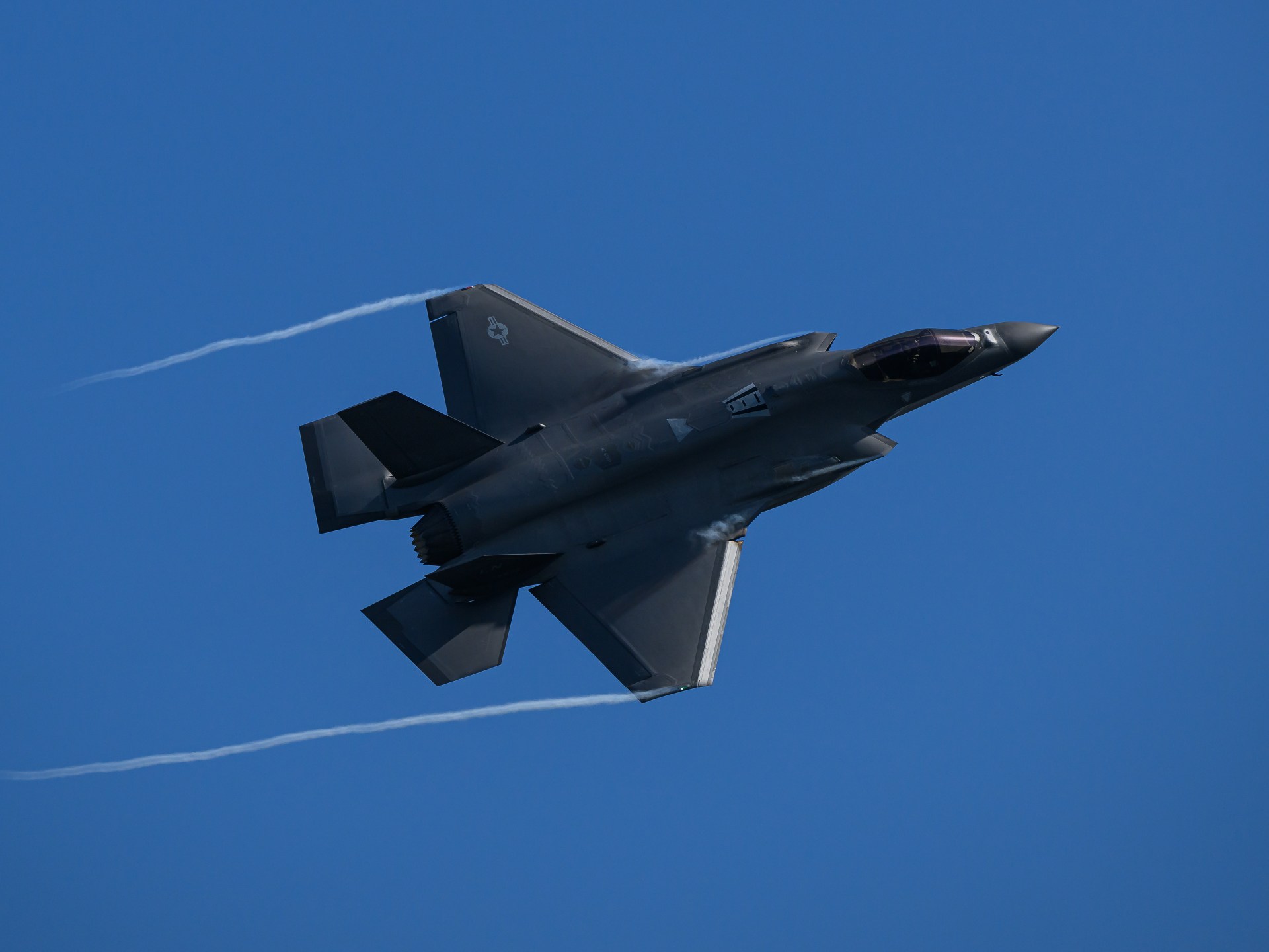 F-35 fighter jet