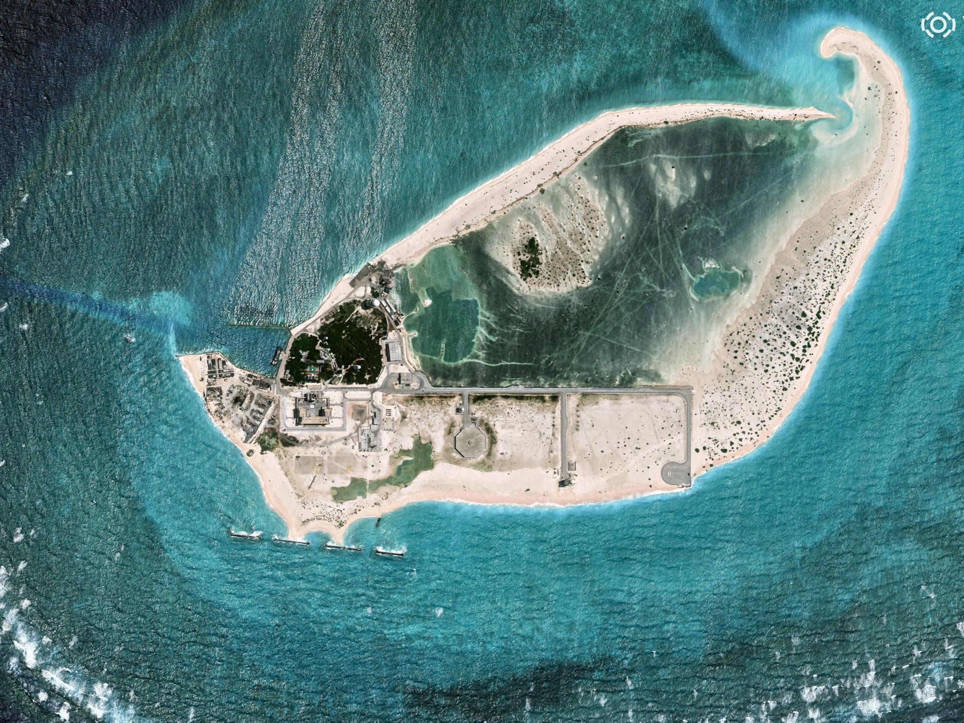 Vessels at sea in the South China Sea