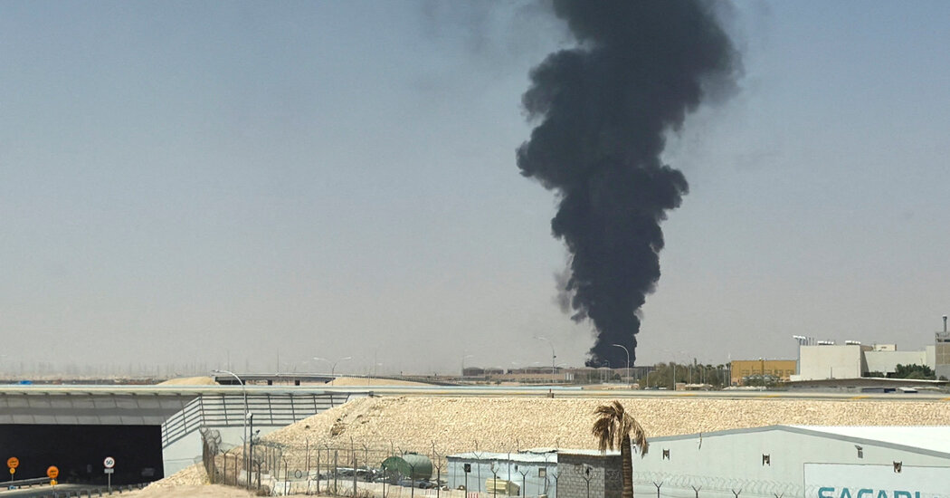 Riyadh airport explosions amid Saudi-Houthi conflict