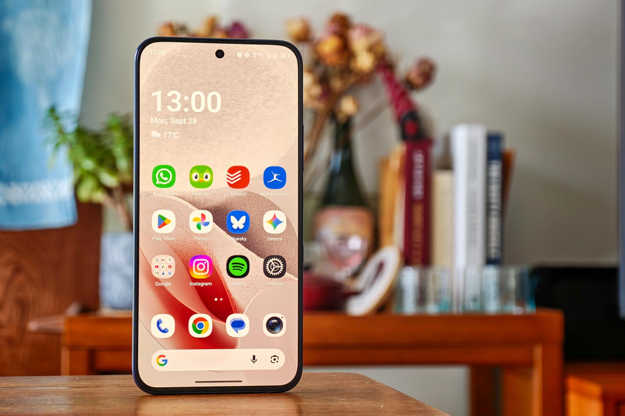 TCL P80 Ultra with nxtpaper display
