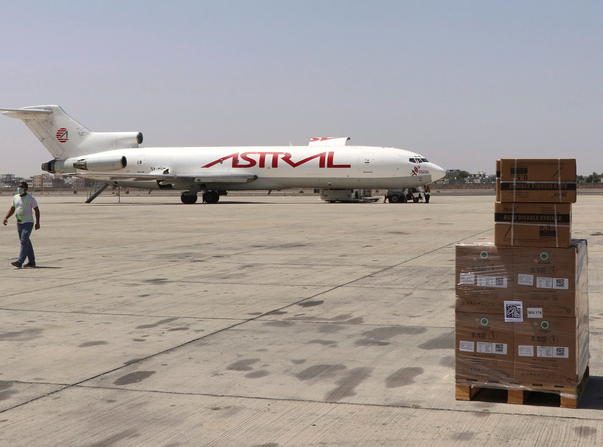 Yemen's Aden airport attack by Houthis