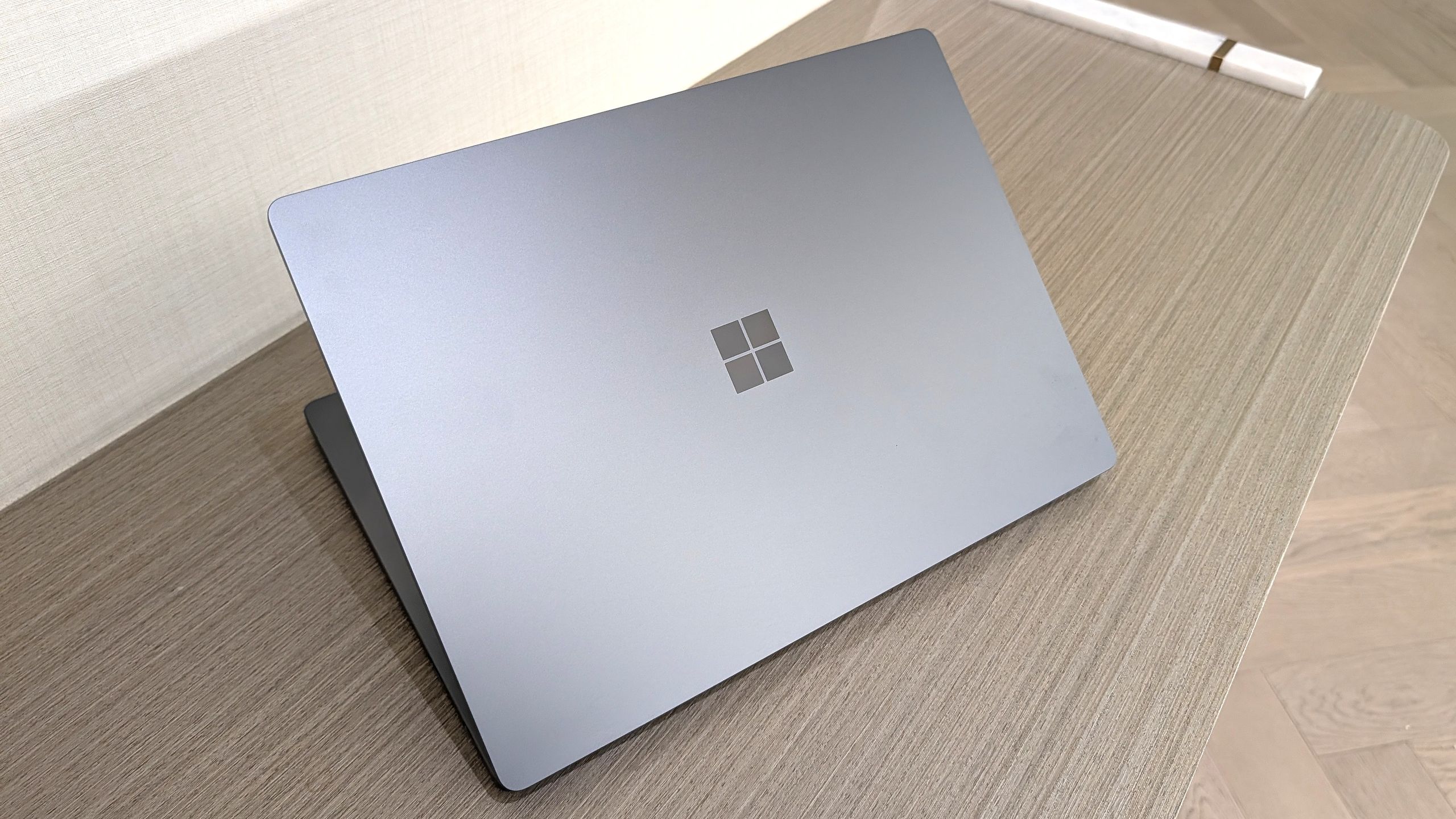 Microsoft Surface Laptop Ultra