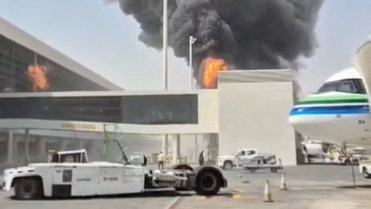 Houthis threaten Saudi Aramco facilities and airports